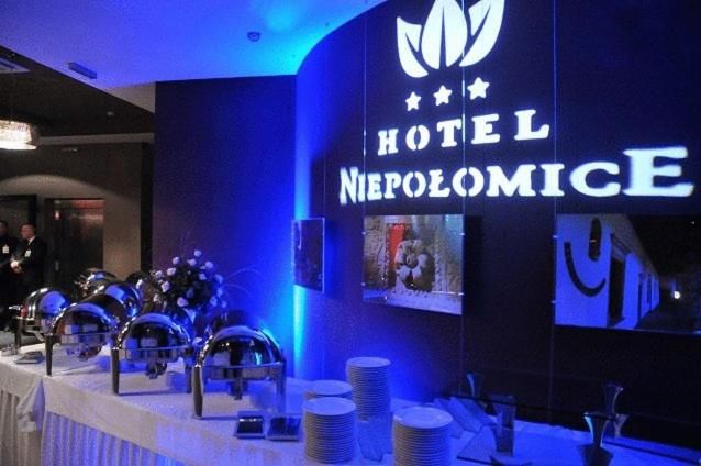 Отель Hotel Niepołomice Неполомице